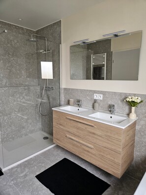 Bathroom - A Countryside Getaway (Geiswasser)