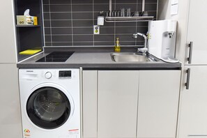 스탠다드 더블룸 또는 트윈룸, 시내 전망 | 전용 주방