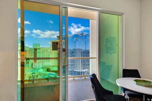 Interior - Luma Vèra –  Strip Luma Vèra – Penthouse Sanctuary Strip Views (Las Vegas)