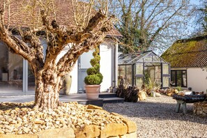 Terrace/patio - Stunning 1 BD Home in Worcestershire (Worcester)