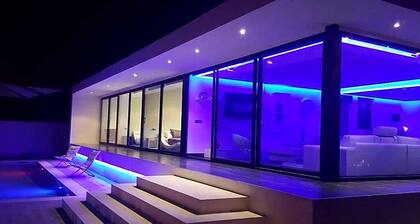 Deluxe Villa