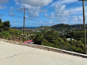 Property grounds - Careffe Gardens Stunning Breezy 2-bedroom Hilltop Villa (Monchy)