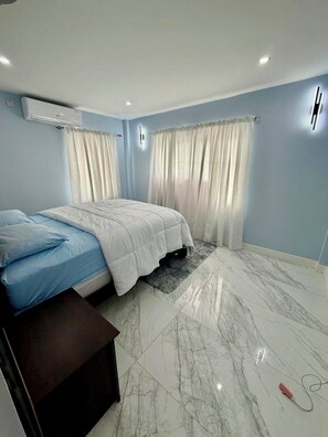 2 habitaciones y caja de seguridad en la habitación 