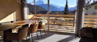 Modernes heimeliges Chalet by Interhome