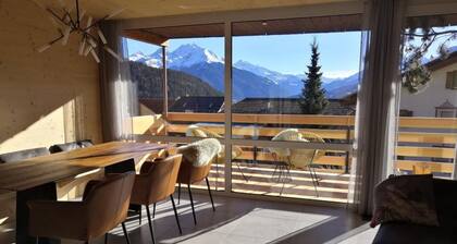 Modernes heimeliges Chalet by Interhome