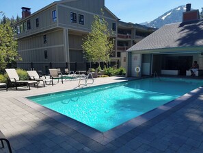 Pool - Updated 2B/2BA at Canyon Lodge- Jacuzzi & Parking! (Mammoth Lakes)