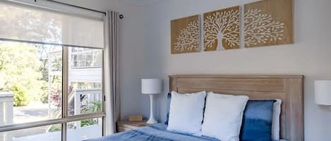 Wifi gratis y ropa de cama
