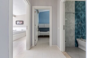 House - Serenity by the Sea Duplex Bougainville Resort (Sarandë)