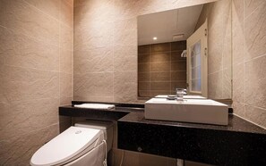 Chambre Double Deluxe, vue partielle sur l'océan | Salle de bain
