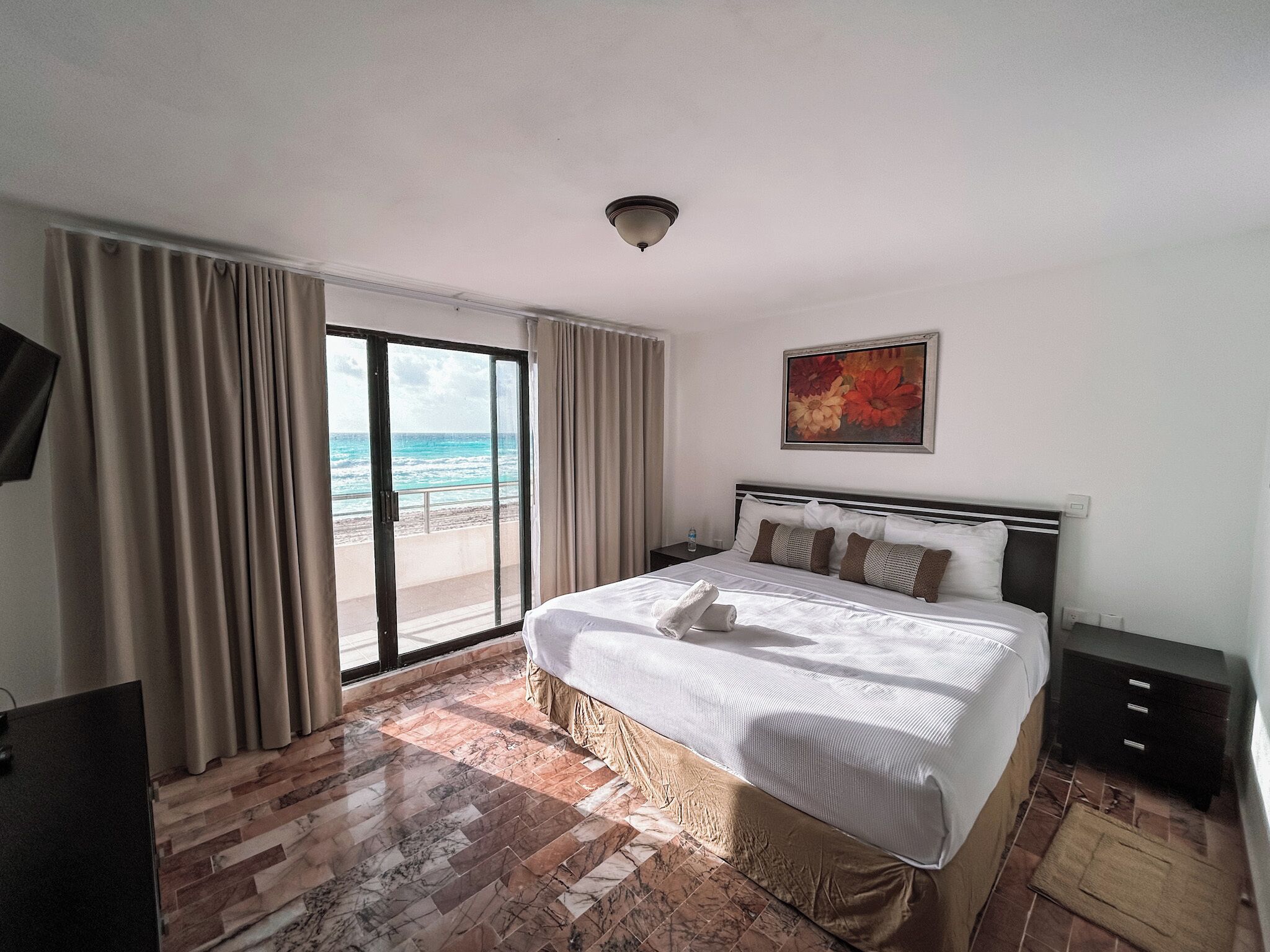 3 dormitorios, tabla de planchar con plancha, wifi y ropa de cama