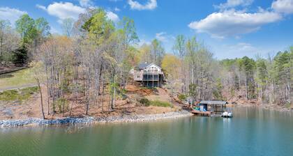 Heron's Cove - Pet friendly, Private Dock!