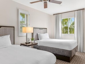 Room - 3-bedroom 3 bath condo -sleeps 12- with full kitchen near theme parks (Orlando)