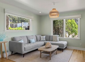 TV, fireplace - Blue Pearl, by Vinifera Homes (Jenner)