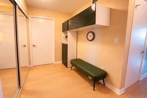 Suíte família, vista para a cidade | Parte interna