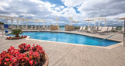 Marble Falls | Romantic Lake Escape | Pool + Lake