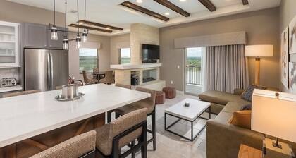 Marble Falls | Premium Group Retreat | Pool + Lake | 3BR Sleeps 8