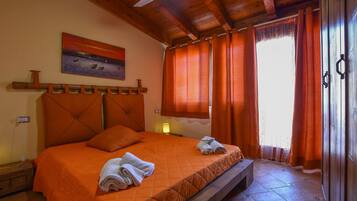 2 camere, culla da viaggio, Wi-Fi gratuito