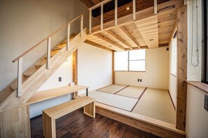 Laptop workspace, free WiFi - Guesthouse SADOYOI (Sado)