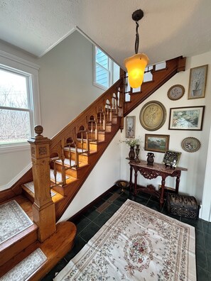 Interior - Delightful, 6-bedroom-King beds house in charming Naperville-Aurora, 5 TV’s-WiFi (Eola)
