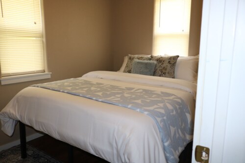 Windy Ridge Escape Mountaintop Views Sleeps 6