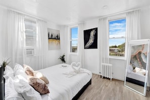 4 Schlafzimmer, Bügeleisen/Bügelbrett, Internetzugang, Bettwäsche