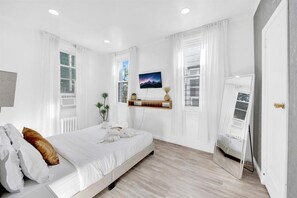 4 Schlafzimmer, Bügeleisen/Bügelbrett, Internetzugang, Bettwäsche