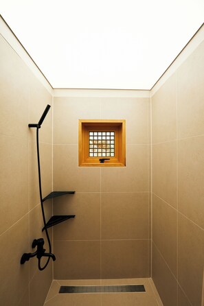 Double Room, Garden View | Bathroom - Sillaheon (Gyeongju)