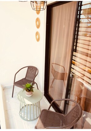 Terrace/patio - Spacious 3BR w/ Pool, Gazebo & Inverter 24/7 Power (Santiago de los Caballeros)