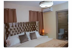 Room - Spacious 3BR w/ Pool, Gazebo & Inverter 24/7 Power (Santiago de los Caballeros)