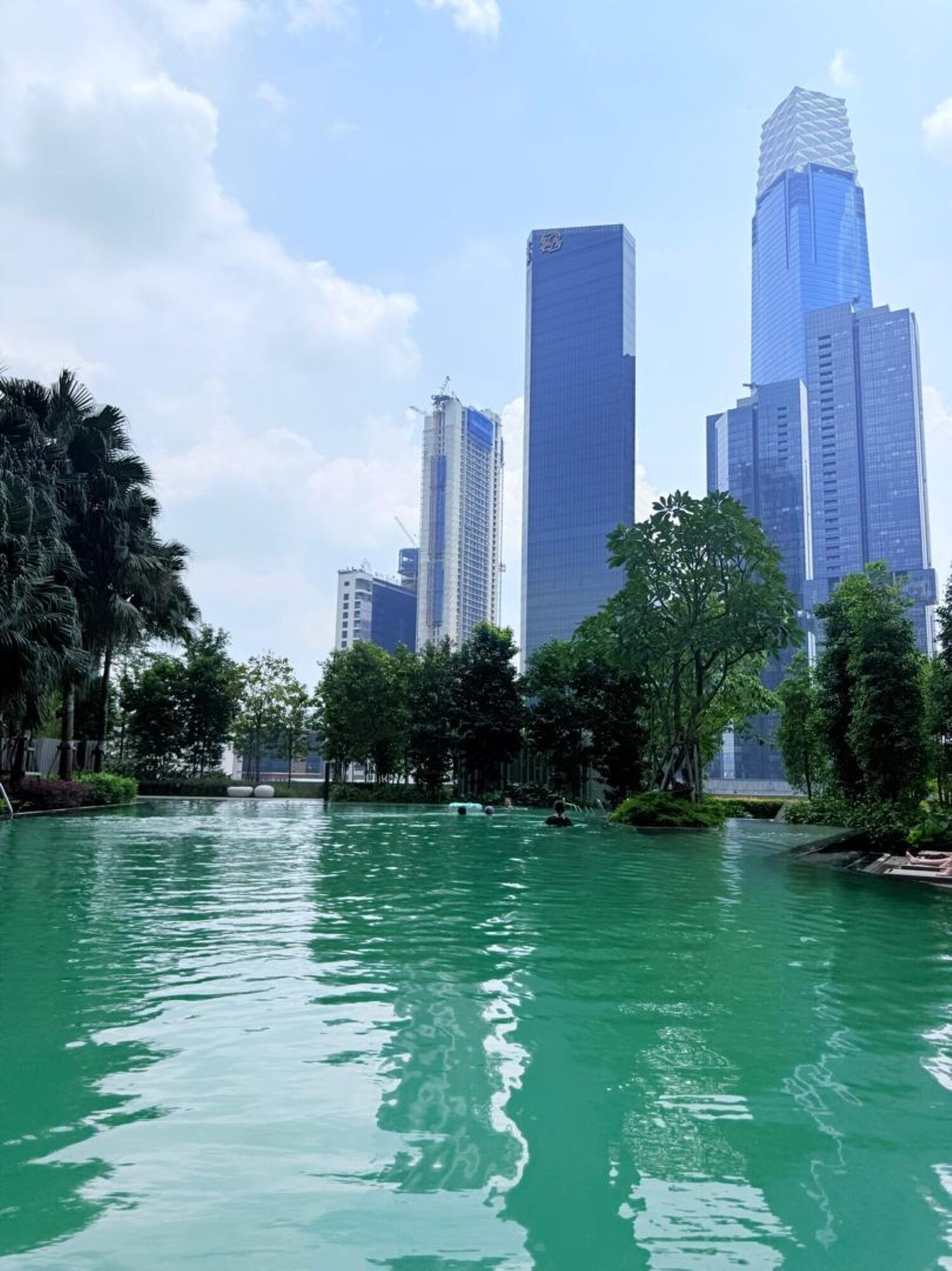 2 outdoor pools
