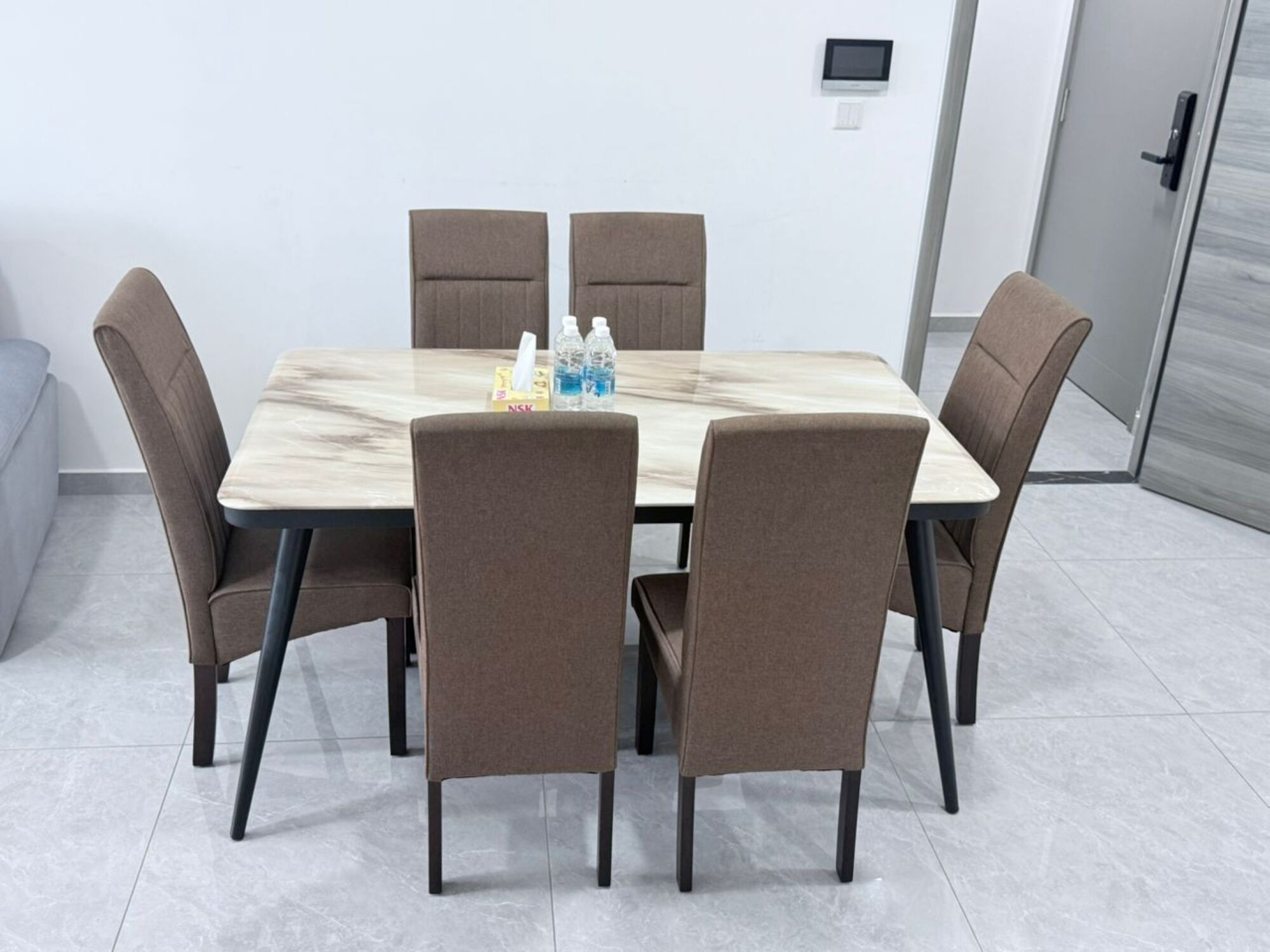 Family Suite, 3 Bedrooms, City View | Ruang tamu