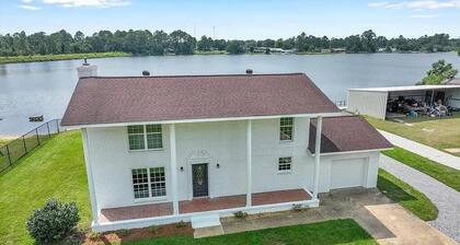 Serenity Lake House