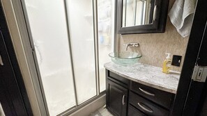 Bathroom - Quiet RV Stay Near Lake Coeur D’Alene (Coeur D’Alene)