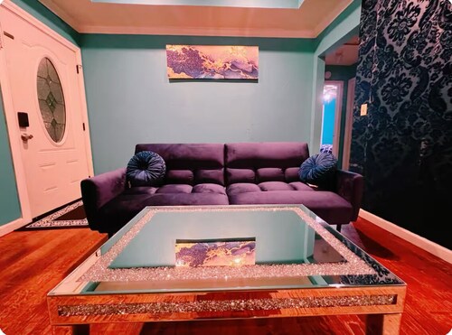 Pet friendly/2bedroom//Great Location/Very clean house in Central Okc