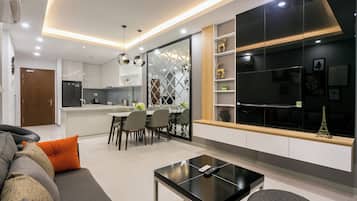Comfort-Apartment, 2 Schlafzimmer, Balkon | Wohnbereich