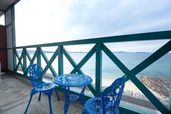 Outdoor dining - HOTEL LIBERTY MATSUYAMA (Matsuyama)