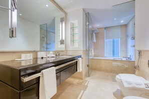 Apartment, City View | Bathroom - Emaar Residences Elegant Studio (Dubai)