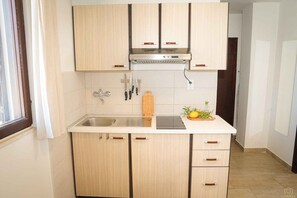 Private kitchen - Holiday Apartment Castello A2 (Mali Lošinj)
