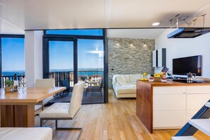 Penthouse Standar, beberapa kamar (Azure Adriatic Residence Koper) | Area keluarga