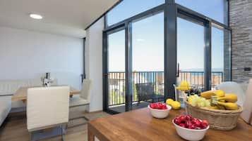 Standard Penthouse, 1 Bedroom, Balcony (Azure Adriatic Residence Koper) | Dining