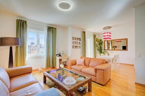 Appartement Standard, 2 chambres, balcon (Casa Berna - Balcony Apt with) | Aire de séjour