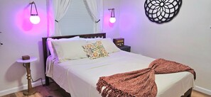 2 bedrooms, desk, iron/ironing board, free WiFi