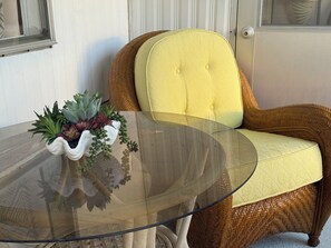 Property grounds - 3-bedroom house in beautiful Bradenton with cool AC breeze (Bradenton)