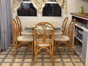 Dining - Shady Pines (Bradenton)