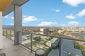 Property grounds - Westside Coastal Retreat 3bd/2ba MDR+Venice+SM (Marina del Rey)