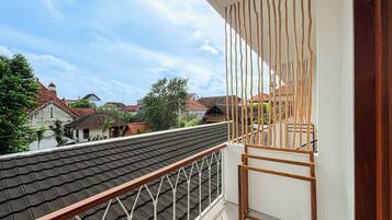 Suite | Property grounds