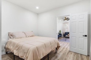 3 bedrooms, free WiFi, bed sheets