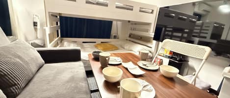Strykjärn/strykbräda och gratis wi-fi