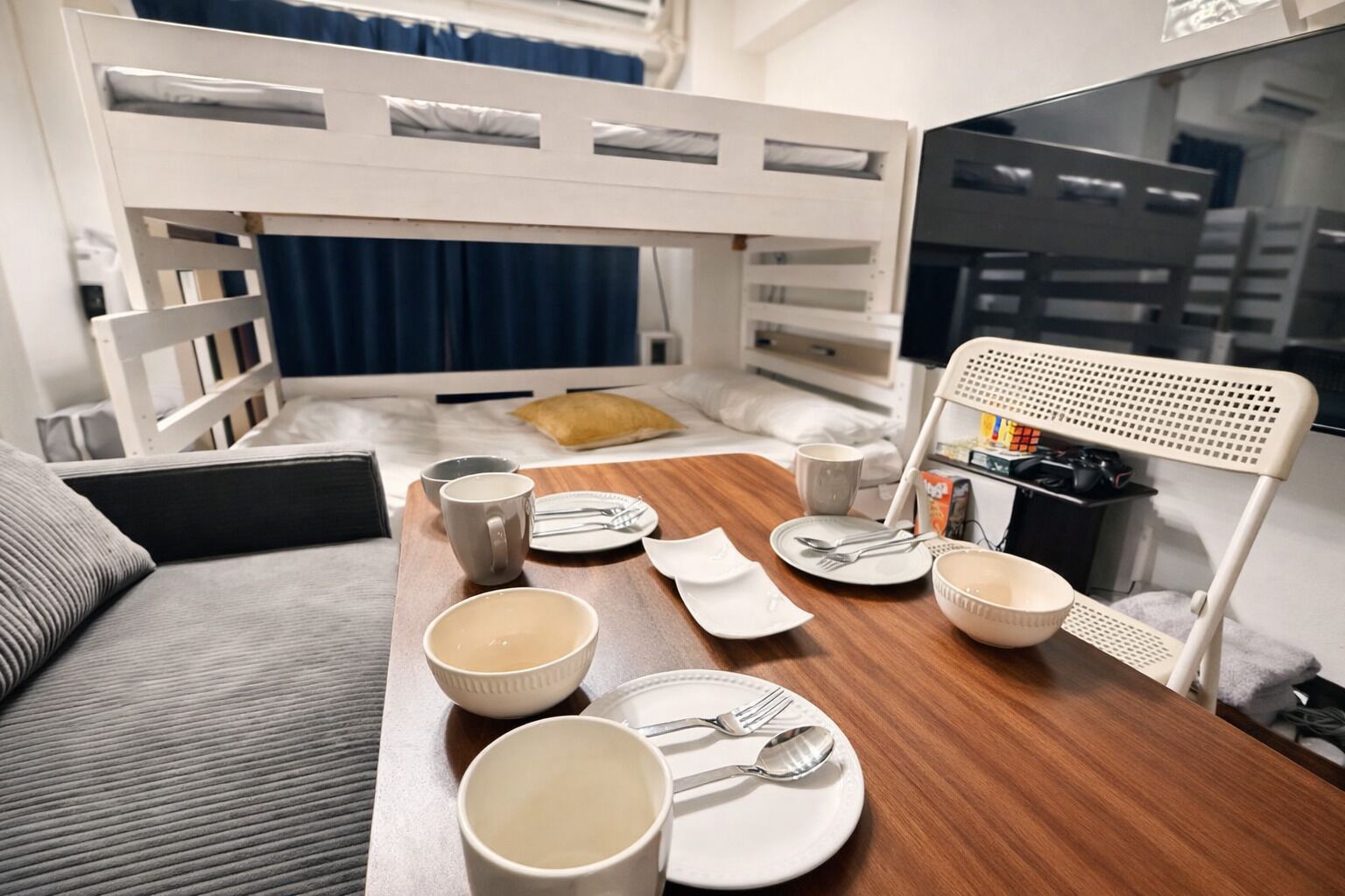Iron/ironing board, free WiFi