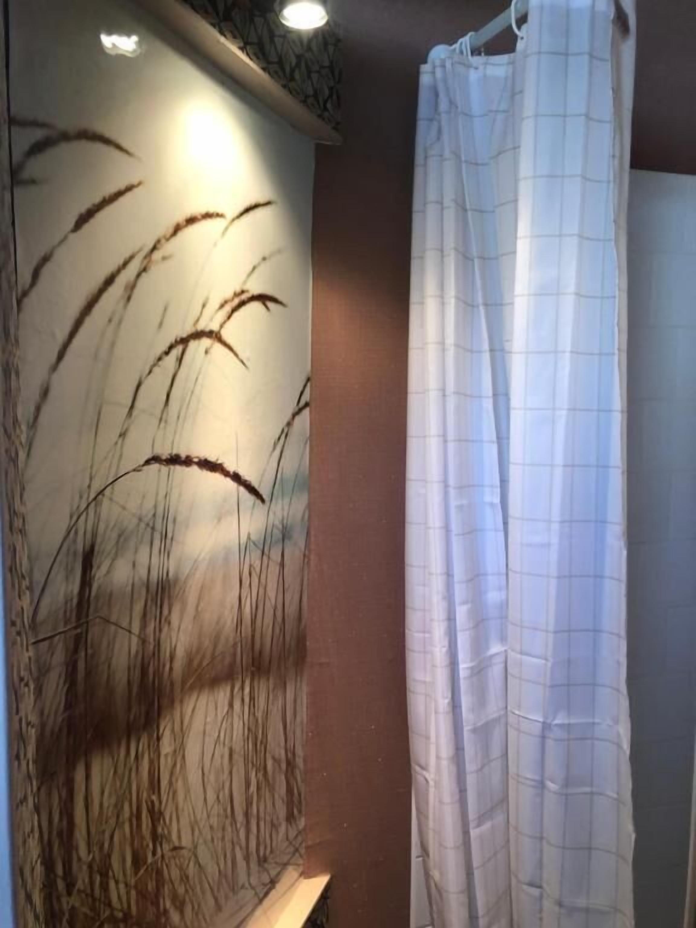 Suite júnior, vistes al jardí | Interior